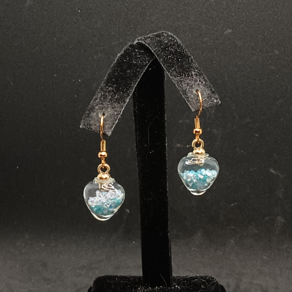 Handmade nwot heart shaped blue glow charm dangle earrings